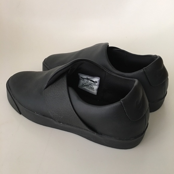 Nike All Black Sneaker Sz 6 - Picture 3 of 8